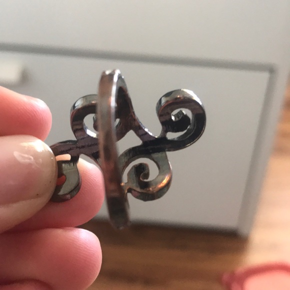 Ring - Picture 2 of 4